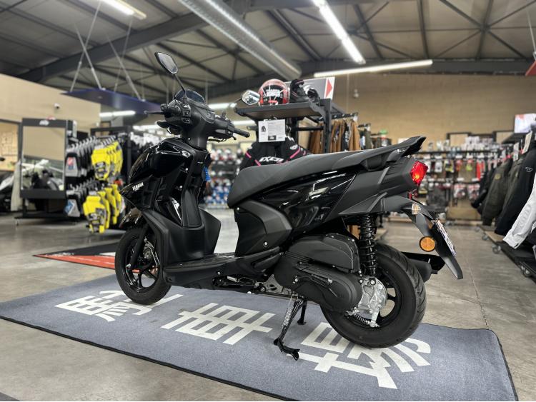 YAMAHA RayZR 125