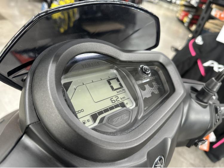 YAMAHA RayZR 125