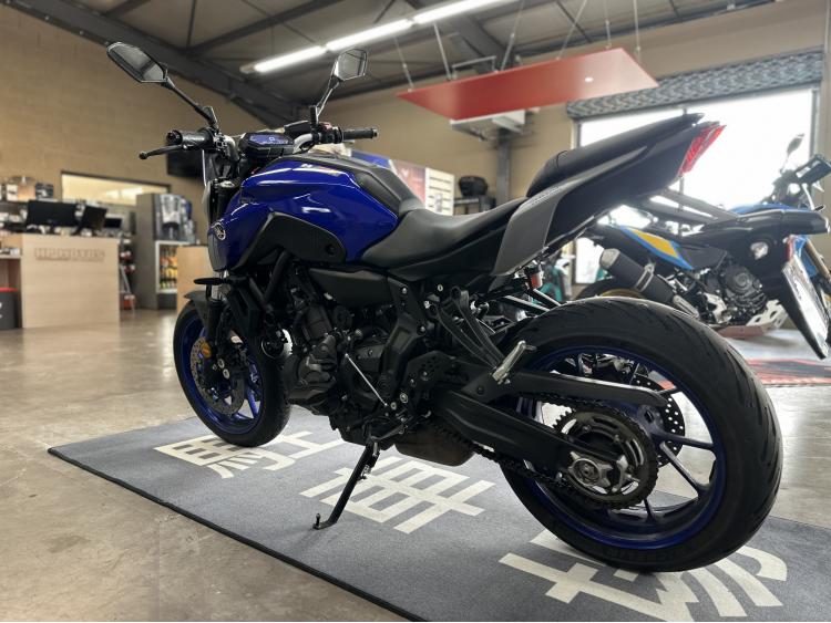 YAMAHA MT-07 