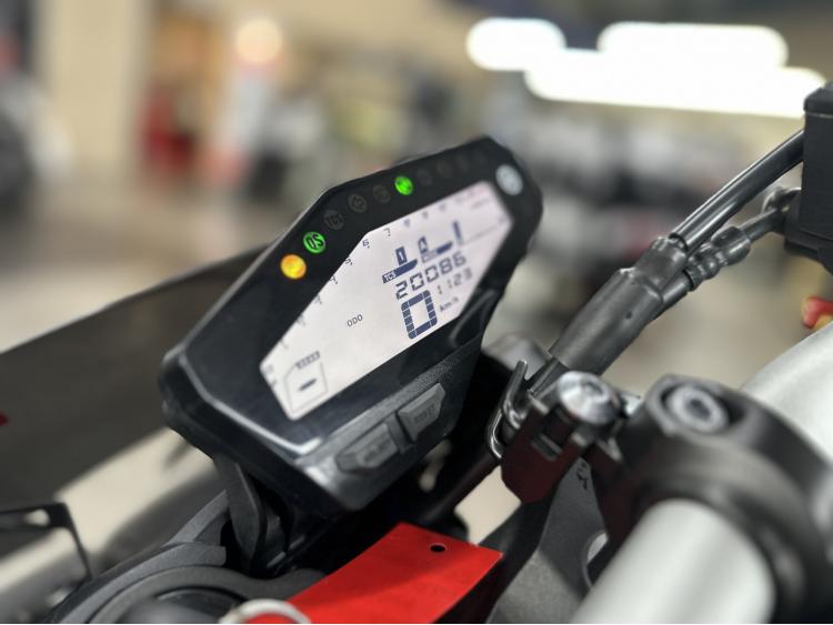 YAMAHA MT-09 TECH BLACK