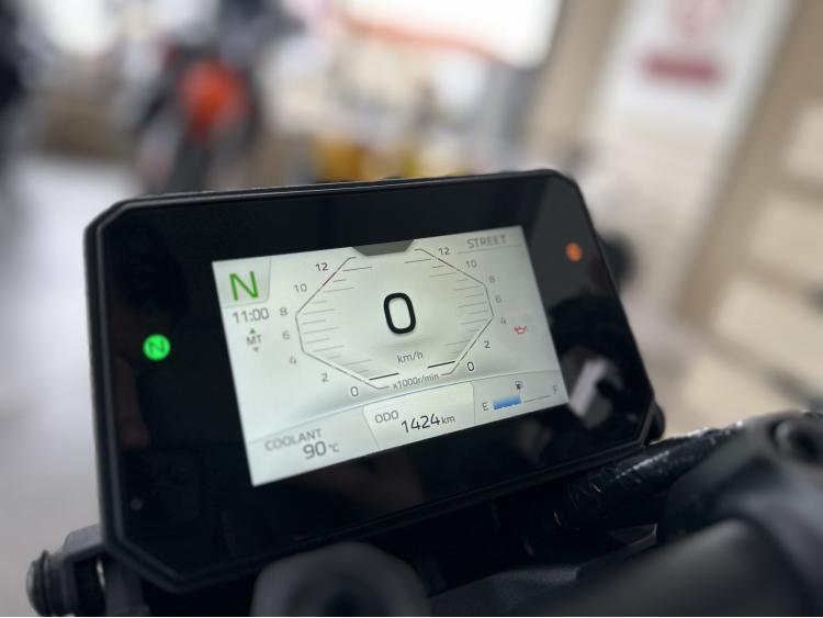 YAMAHA MT-09 Y-AMT AKRAPOVIC