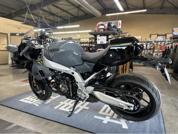 YAMAHA XSR 900 GP 35KW POWER GREY